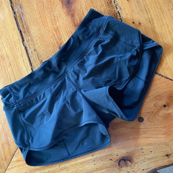 Brand new without tags Lululemon Run SpeedUp Short - Picture 5 of 5